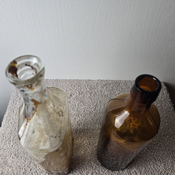Vintage Glass Bottles Set - Picture 9 of 13